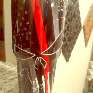 Double Wall Stainless Steel 30 oz Tumbler